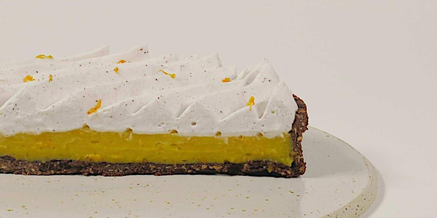 Atelier-Sabl-Mechelen-vegan-glutenvrij-taart-appelsienpudding-doorsnede