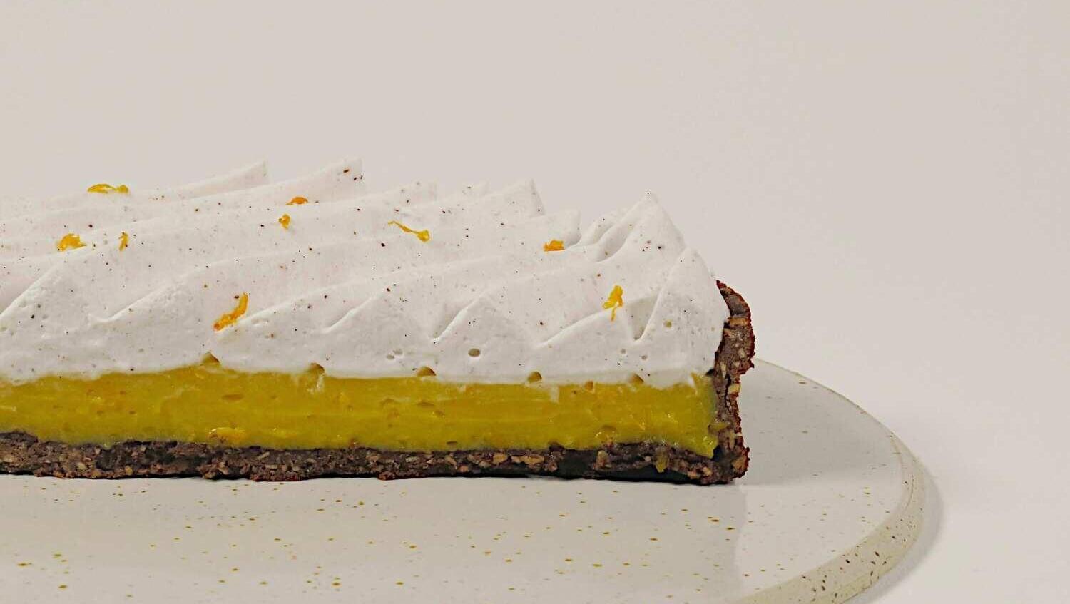 atelier-sable-mechelen-vegan-glutenvrij-taart-appelsienpudding-doorsnede